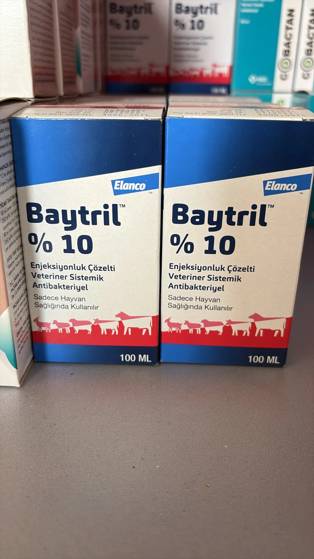 Baytril %10 enjeksiyonluk çözelti kutuları